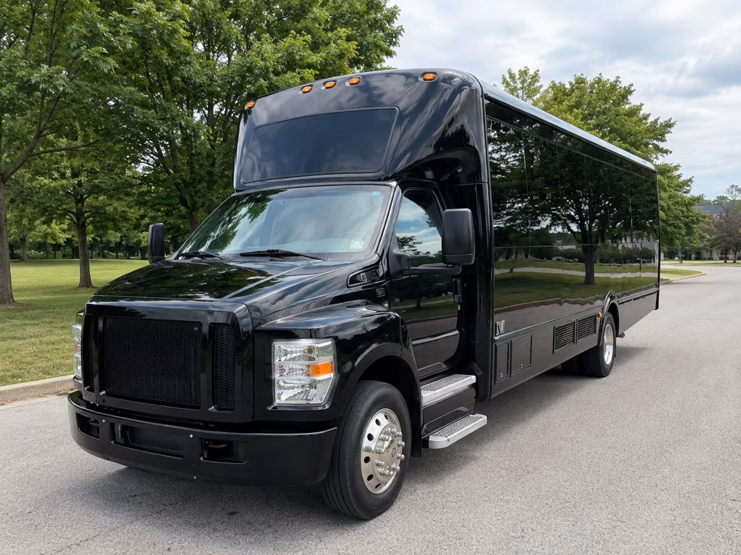 Denver Birthday, Sweet 16, & Quinceañera Party Bus Rentals